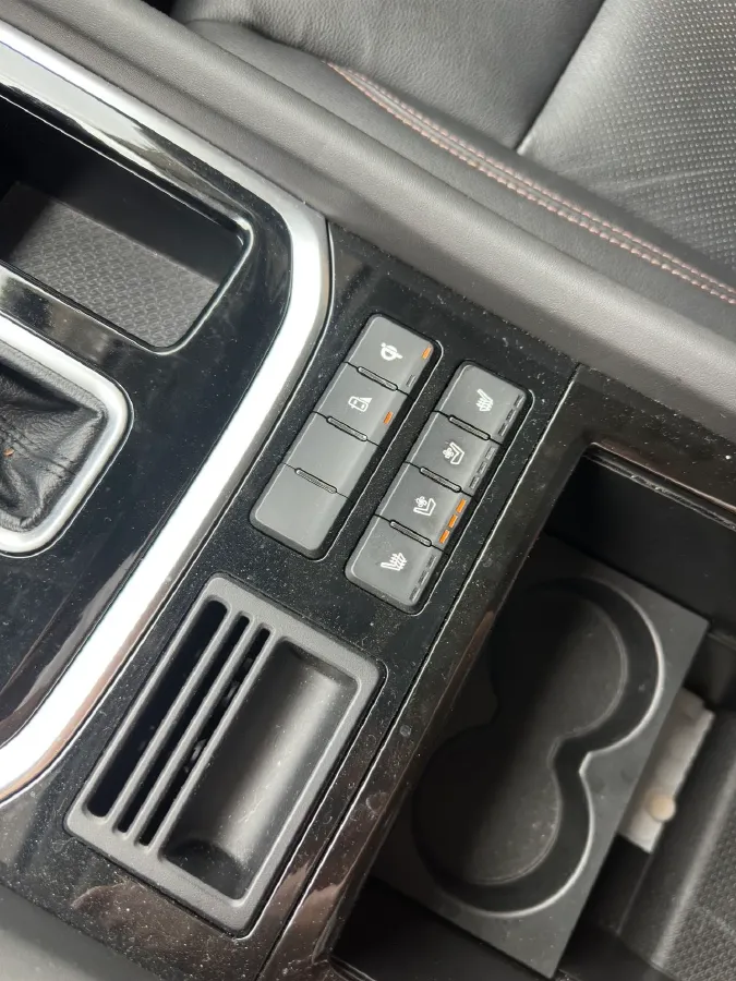 2017 GAC Trumpchi GS8 2.0T 201HP L4 6AT,autocango,china used car exporter,china ev exporter,chinese used car exporter,chinese used ev exporter