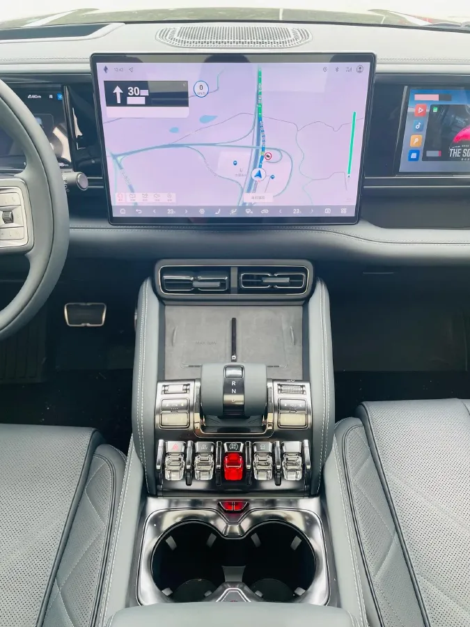 2025 FangChengBao Bao 5 1.5T 194HP L4 E-CVT PHEV 31.8KWH,autocango,china used car exporter,china ev exporter,chinese used car exporter,chinese used ev exporter