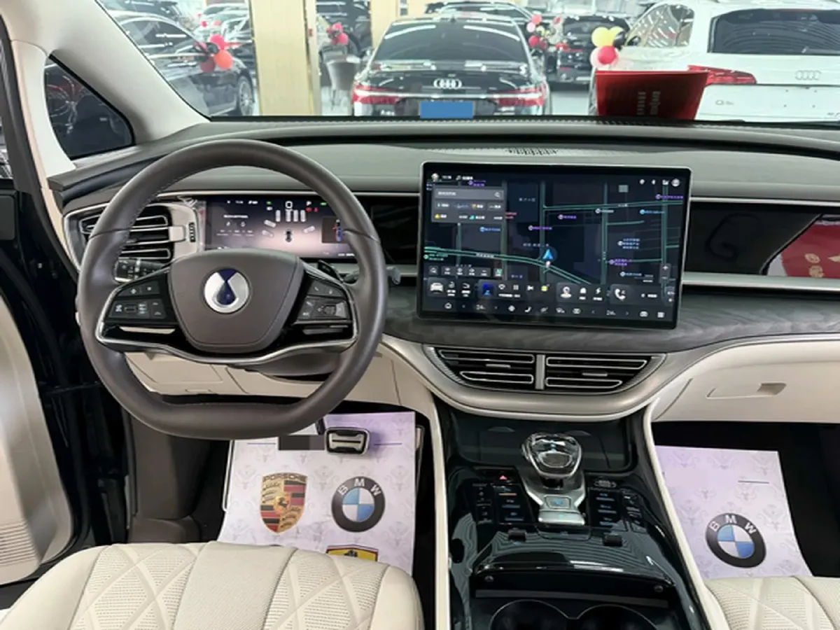 2025 Denza D9 1.5T 156HP L4 E-CVT PHEV 40KWH,autocango,china used car exporter,china ev exporter,chinese used car exporter,chinese used ev exporter