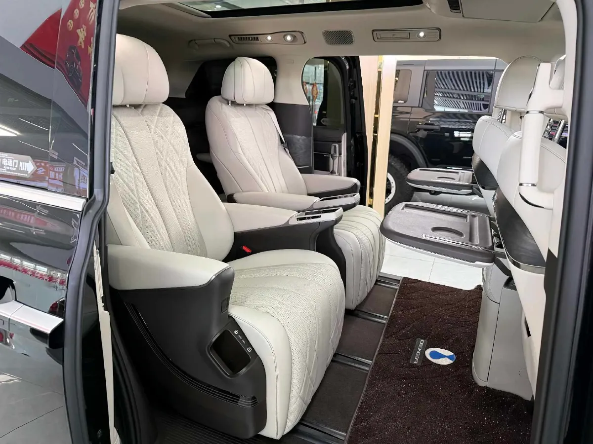 2025 Denza D9 1.5T 156HP L4 E-CVT PHEV 40KWH,autocango,china used car exporter,china ev exporter,chinese used car exporter,chinese used ev exporter