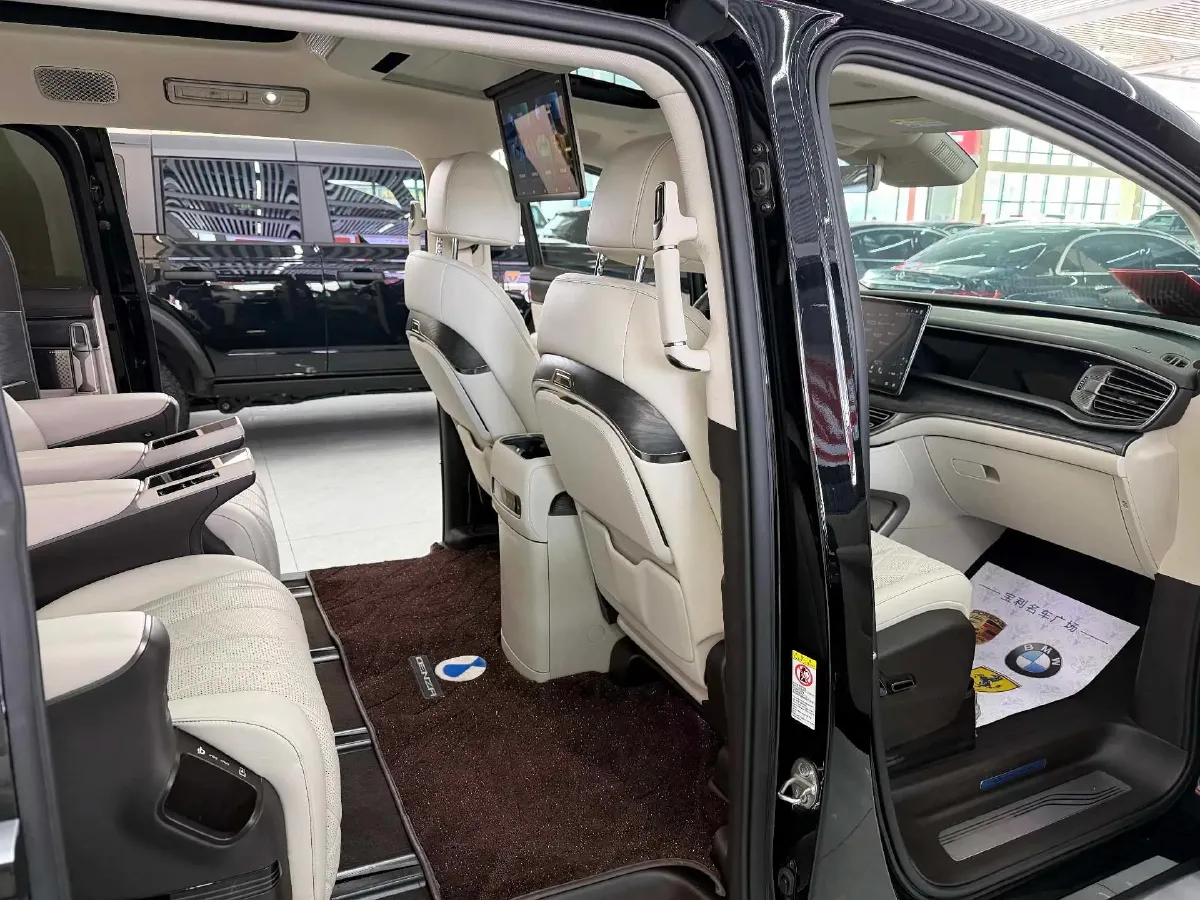 2025 Denza D9 1.5T 156HP L4 E-CVT PHEV 40KWH,autocango,china used car exporter,china ev exporter,chinese used car exporter,chinese used ev exporter