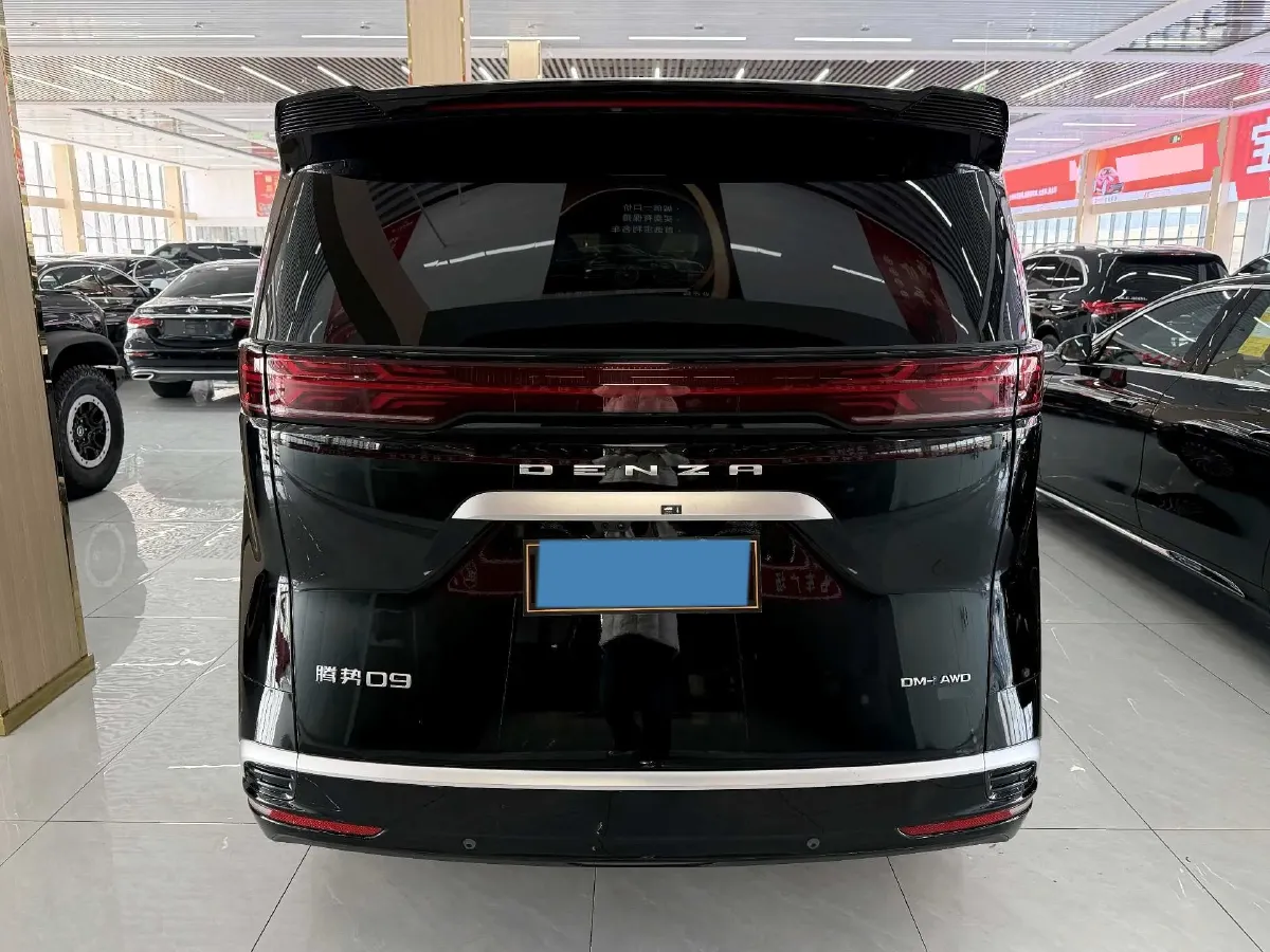 2025 Denza D9 1.5T 156HP L4 E-CVT PHEV 40KWH,autocango,china used car exporter,china ev exporter,chinese used car exporter,chinese used ev exporter