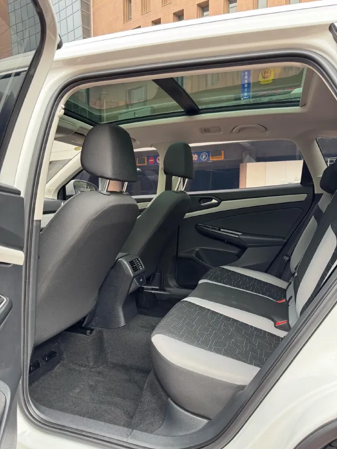 2023 Jetta VS7 1.4T 150HP L4 6AT,autocango,china used car exporter,china ev exporter,chinese used car exporter,chinese used ev exporter