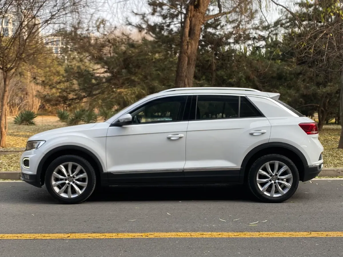 2020 Volkswagen T-Roc 1.4T 150HP L4 7DCT,autocango,china used car exporter,china ev exporter,chinese used car exporter,chinese used ev exporter