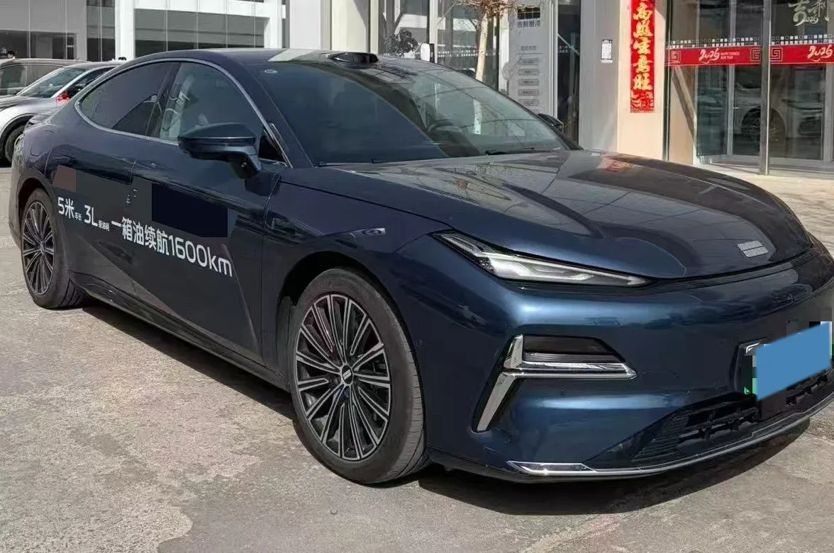 2025 Geely Galaxy Starshine 8 1.5T 163HP L4 3DHT PHEV 27.69KWH,autocango,china used car exporter,china ev exporter,chinese used car exporter,chinese used ev exporter