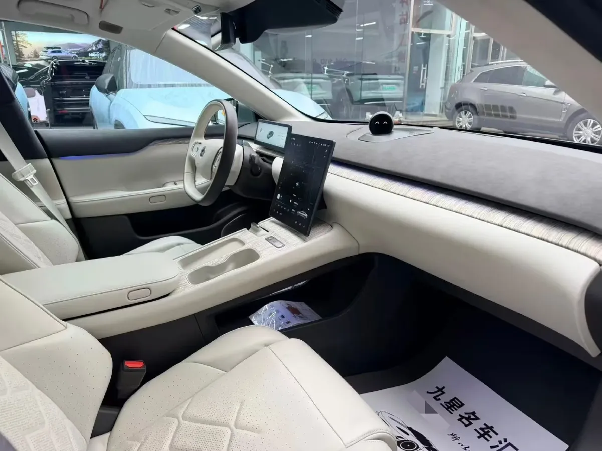 2021 Volkswagen ID.6 Crozz BEV 84.8KWH,autocango,china used car exporter,china ev exporter,chinese used car exporter,chinese used ev exporter