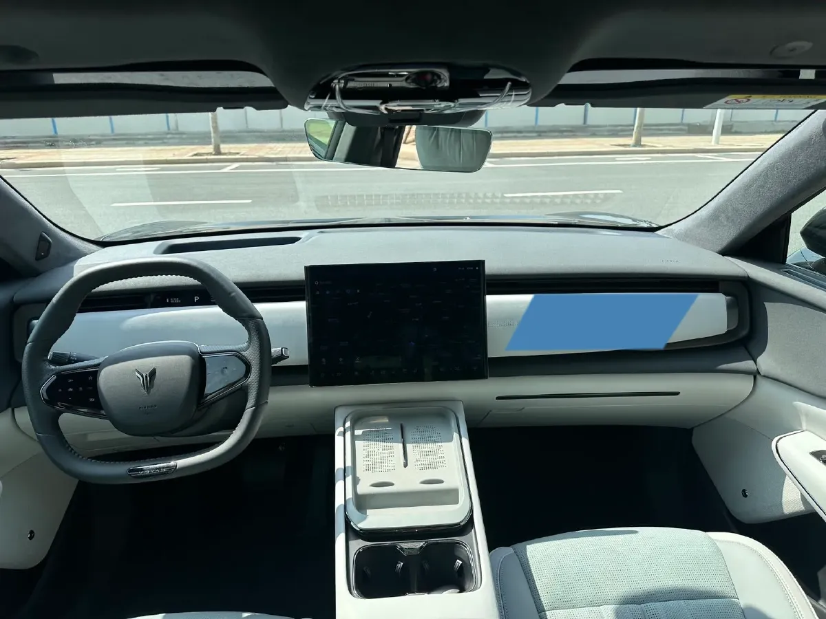 2024 Voyah ZhiYin BEV 79KWH,autocango,china used car exporter,china ev exporter,chinese used car exporter,chinese used ev exporter