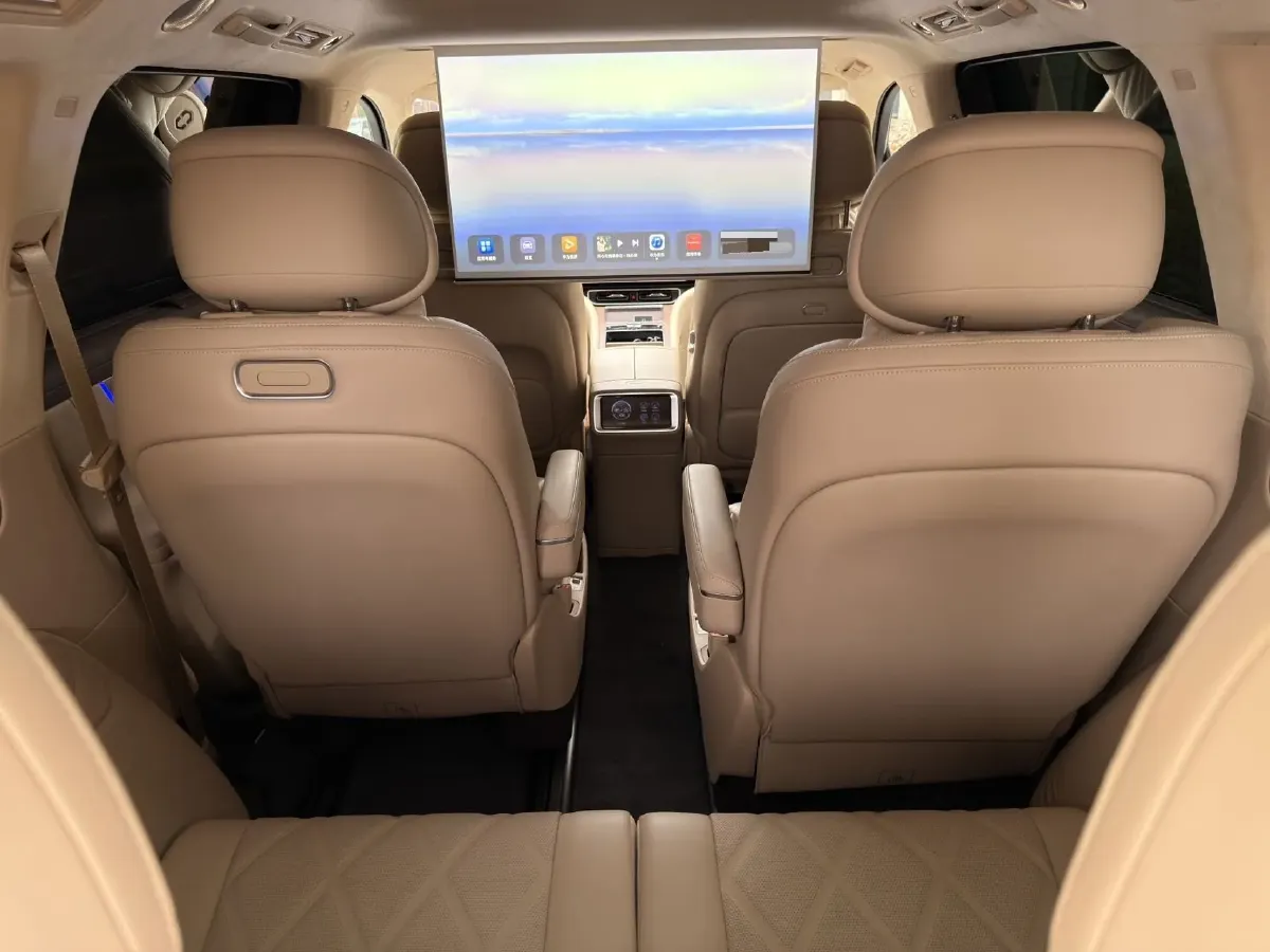 2025 AITO AITO M9 REEV 160HP REEV 52KWH,autocango,china used car exporter,china ev exporter,chinese used car exporter,chinese used ev exporter