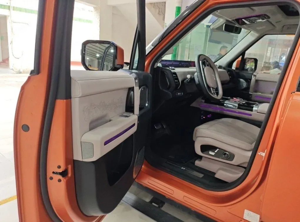 2025 Jetour Zongheng G700 2.0T 211HP L4 2DHT PHEV,autocango,china used car exporter,china ev exporter,chinese used car exporter,chinese used ev exporter