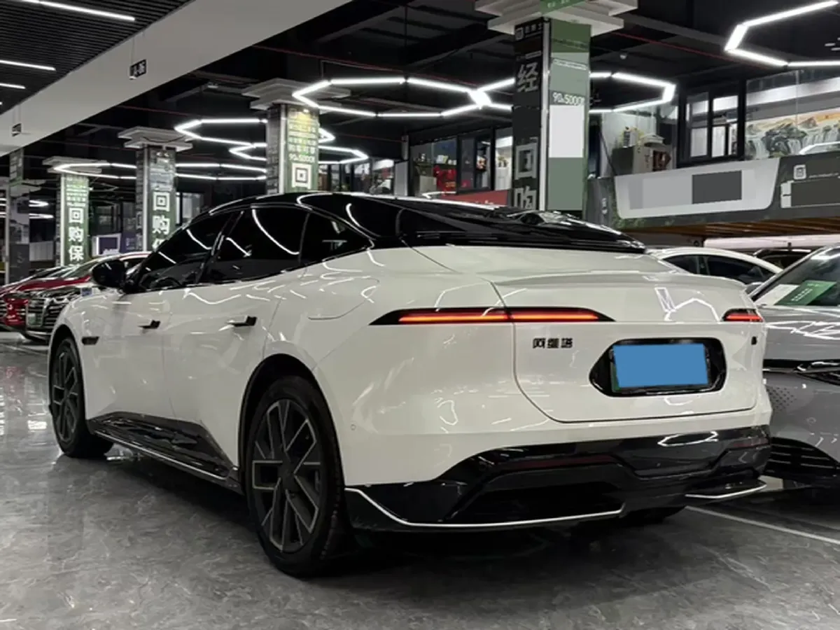 2025 Avatr 06 BEV,autocango,china used car exporter,china ev exporter,chinese used car exporter,chinese used ev exporter