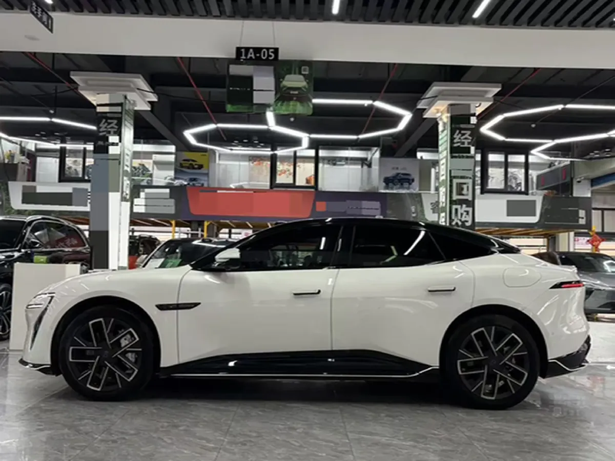 2025 Avatr 06 BEV,autocango,china used car exporter,china ev exporter,chinese used car exporter,chinese used ev exporter