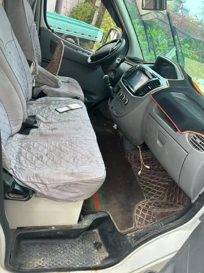 2018 MAXUS XinTu V80 2.5T 136HP L4 6MT,autocango,china used car exporter,china ev exporter,chinese used car exporter,chinese used ev exporter