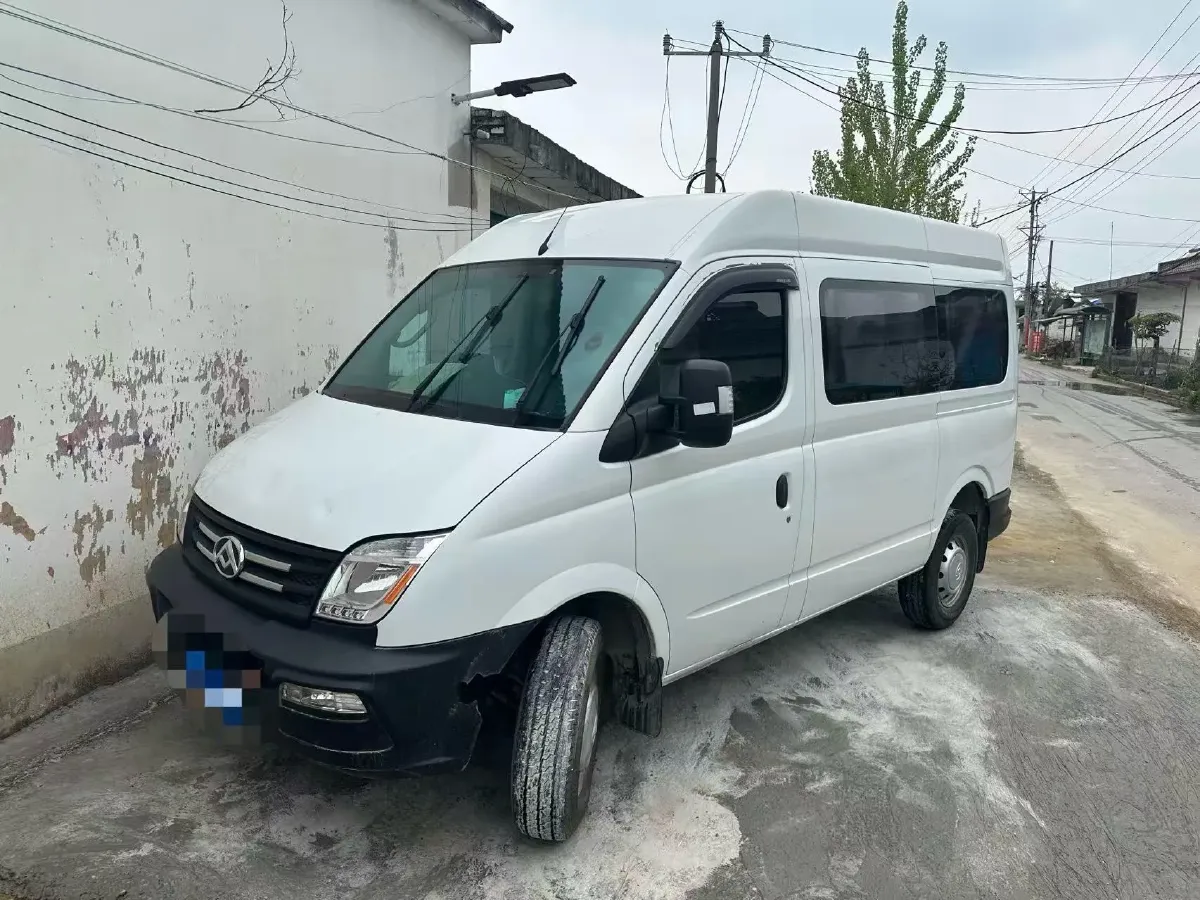 2018 MAXUS XinTu V80 2.5T 136HP L4 6MT,autocango,china used car exporter,china ev exporter,chinese used car exporter,chinese used ev exporter