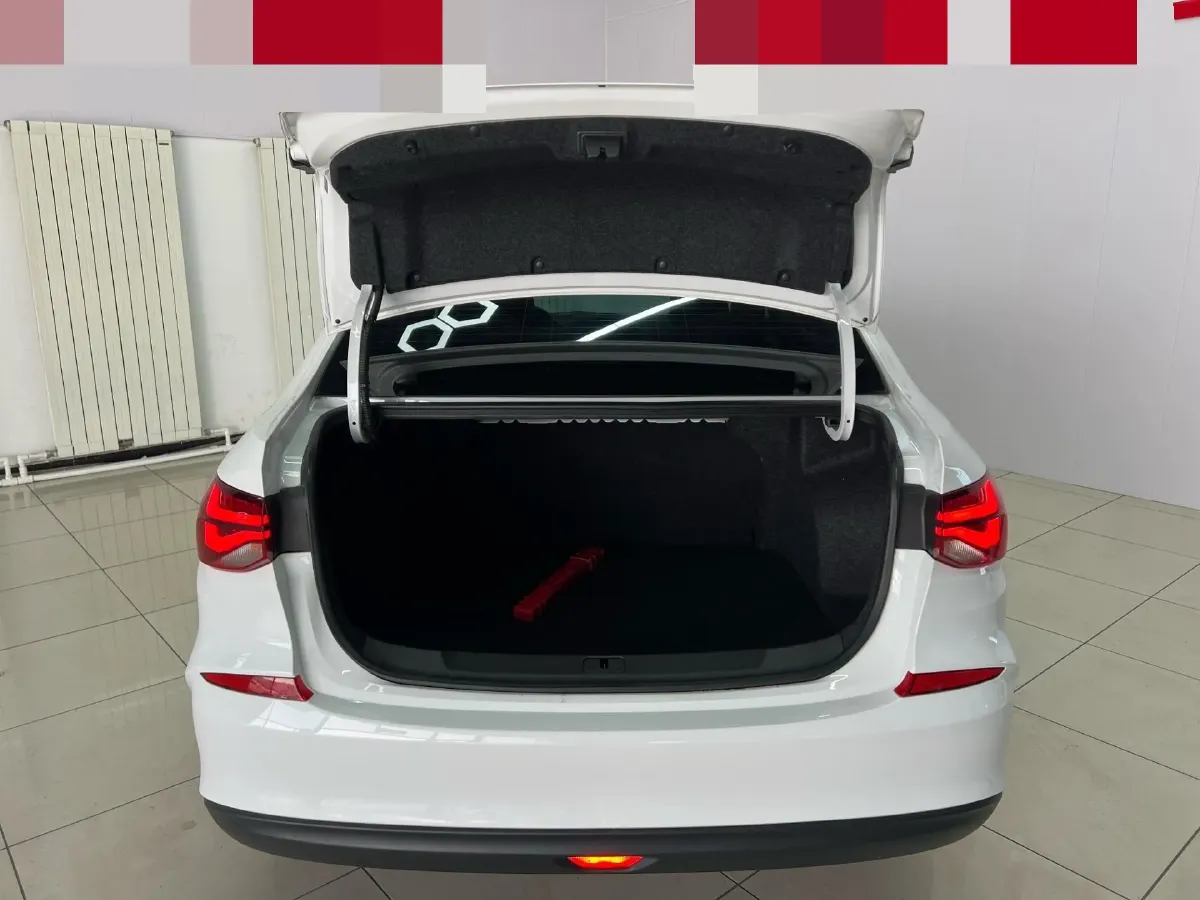 2022 Chevrolet Monza 1.5L 113HP L4 6AT,autocango,china used car exporter,china ev exporter,chinese used car exporter,chinese used ev exporter