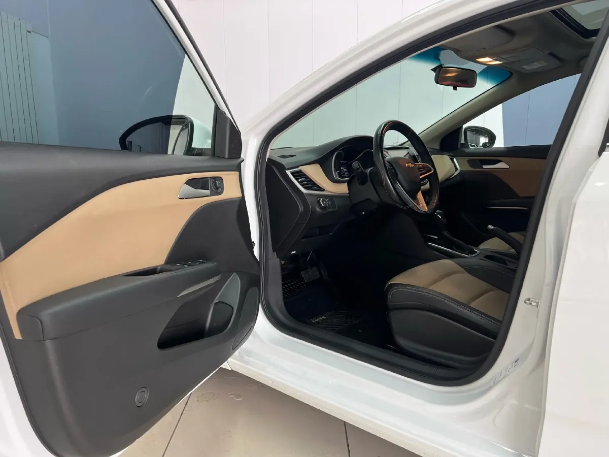 2022 Chevrolet Monza 1.5L 113HP L4 6AT,autocango,china used car exporter,china ev exporter,chinese used car exporter,chinese used ev exporter