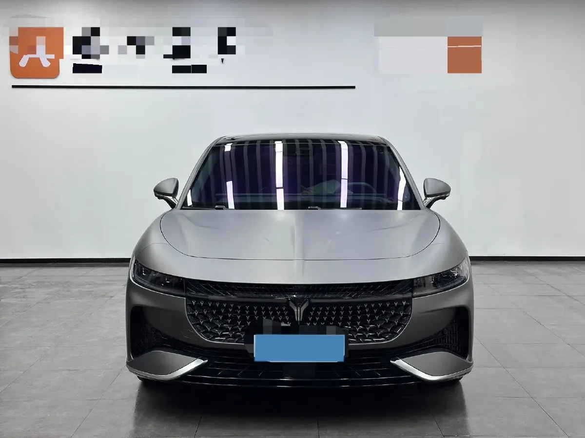 2024 Voyah ZhuiGuang 1.5T 136HP L4 PHEV 43KWH,autocango,china used car exporter,china ev exporter,chinese used car exporter,chinese used ev exporter