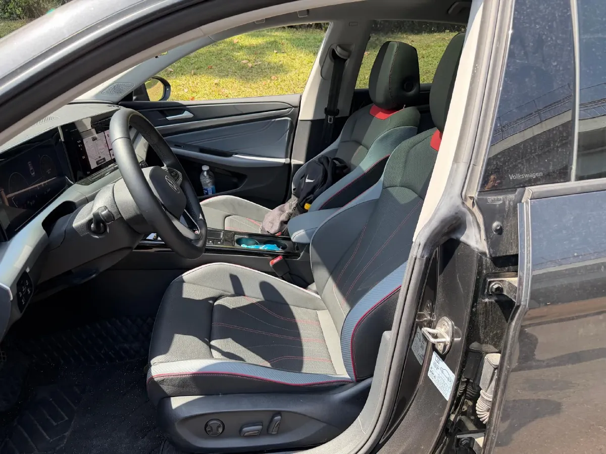 2023 Volkswagen Lamando 1.4T 150HP L4 7DCT,autocango,china used car exporter,china ev exporter,chinese used car exporter,chinese used ev exporter