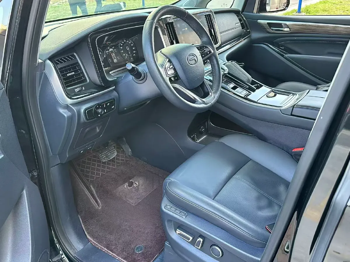 2021 GAC Trumpchi M8 2.0T 252HP L4 8AT,autocango,china used car exporter,china ev exporter,chinese used car exporter,chinese used ev exporter