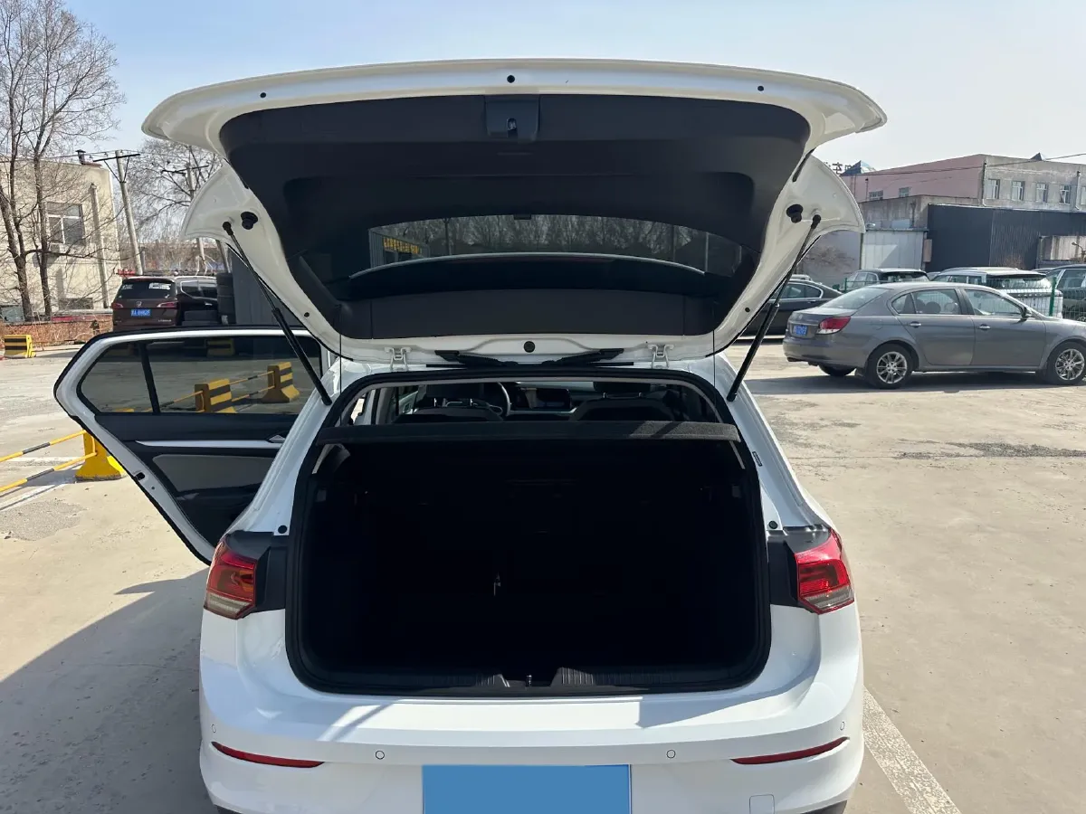 2023 Volkswagen Golf 1.4T 150HP L4 7DCT,autocango,china used car exporter,china ev exporter,chinese used car exporter,chinese used ev exporter