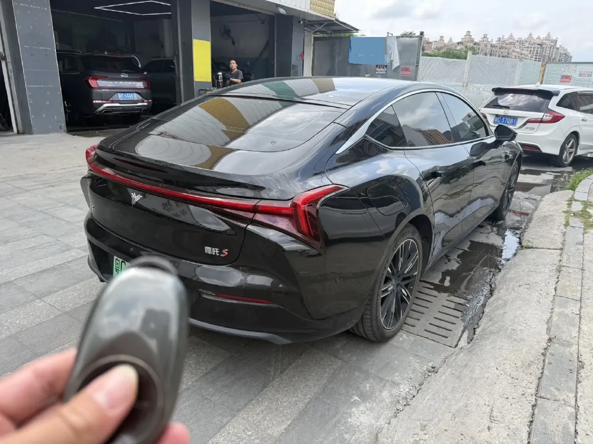 2023 BYD Song Plus BEV 71.8KWH,autocango,china used car exporter,china ev exporter,chinese used car exporter,chinese used ev exporter