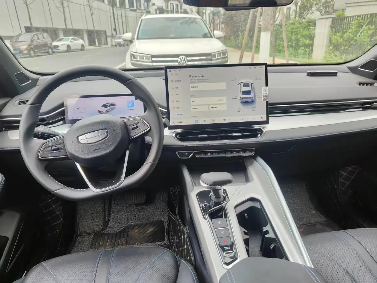 2023 Geely Preface 1.5T 181HP L4 7DCT,autocango,china used car exporter,china ev exporter,chinese used car exporter,chinese used ev exporter