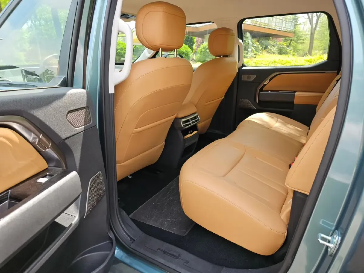 2025 MAXUS InterstellarX 2.5T 224HP L4 8AT,autocango,china used car exporter,china ev exporter,chinese used car exporter,chinese used ev exporter