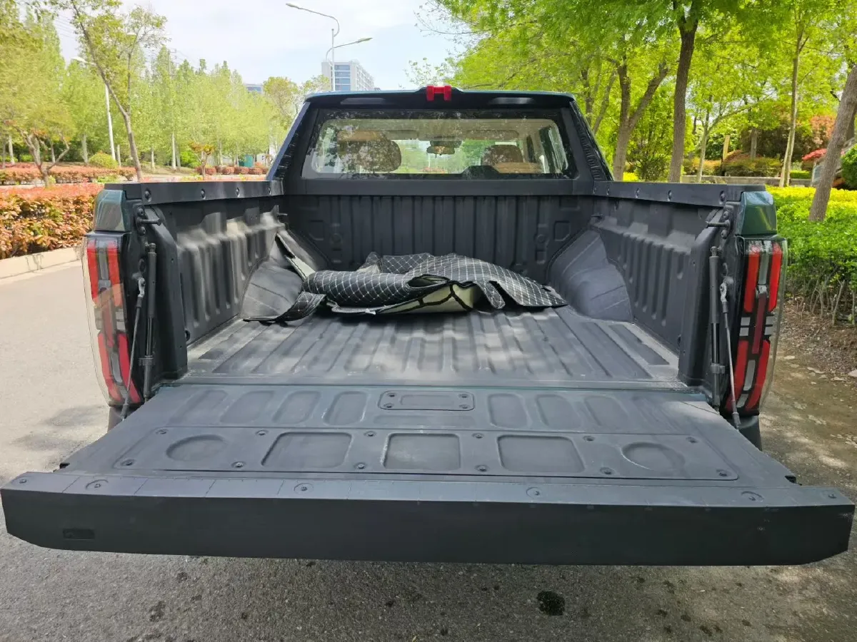 2025 MAXUS InterstellarX 2.5T 224HP L4 8AT,autocango,china used car exporter,china ev exporter,chinese used car exporter,chinese used ev exporter