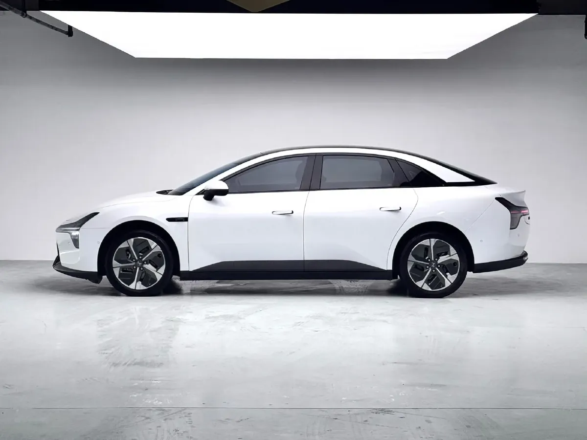 2024 Xpeng MONA M03 BEV 62.2KWH,autocango,china used car exporter,china ev exporter,chinese used car exporter,chinese used ev exporter