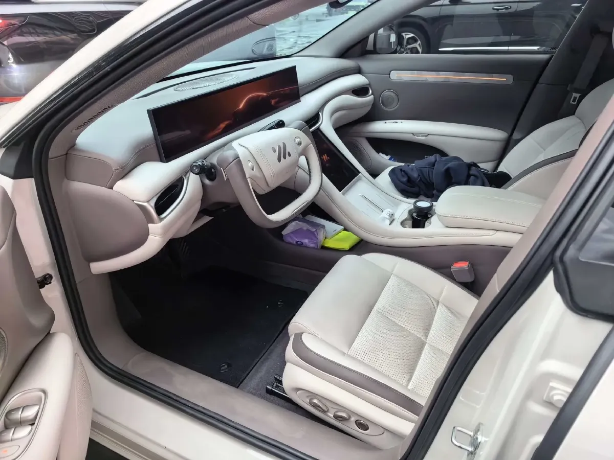 2024 IM L6 BEV 75KWH,autocango,china used car exporter,china ev exporter,chinese used car exporter,chinese used ev exporter