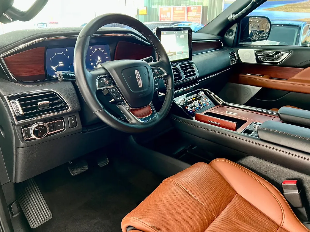 2020 Lincoln Navigator 3.5T 388HP V6 10AT,autocango,china used car exporter,china ev exporter,chinese used car exporter,chinese used ev exporter