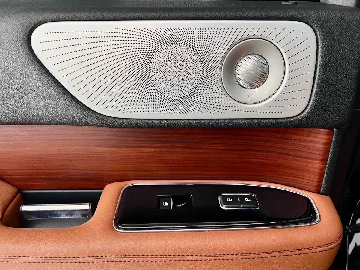 2020 Lincoln Navigator 3.5T 388HP V6 10AT,autocango,china used car exporter,china ev exporter,chinese used car exporter,chinese used ev exporter