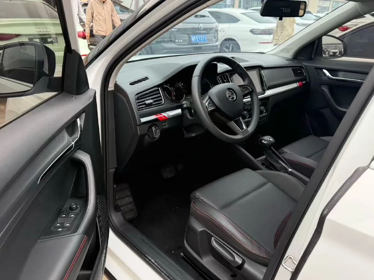 2023 Skoda Kamiq 1.5L 109HP L4 6AT,autocango,china used car exporter,china ev exporter,chinese used car exporter,chinese used ev exporter