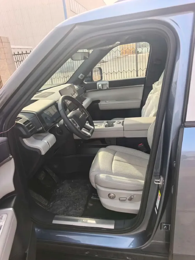 2025 FangChengBao Tai 7 1.5T 156HP L4 E-CVT PHEV,autocango,china used car exporter,china ev exporter,chinese used car exporter,chinese used ev exporter