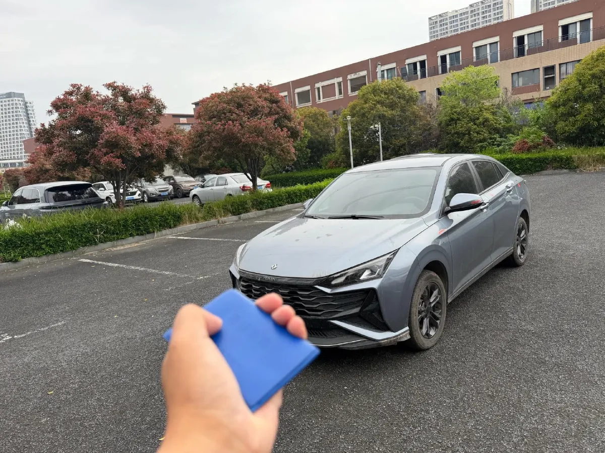 2025 DongFeng Aeolus YiXuan 1.5L 125HP L4 6DCT,autocango,china used car exporter,china ev exporter,chinese used car exporter,chinese used ev exporter