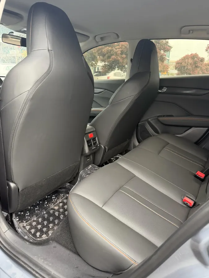 2025 DongFeng Aeolus YiXuan 1.5L 125HP L4 6DCT,autocango,china used car exporter,china ev exporter,chinese used car exporter,chinese used ev exporter