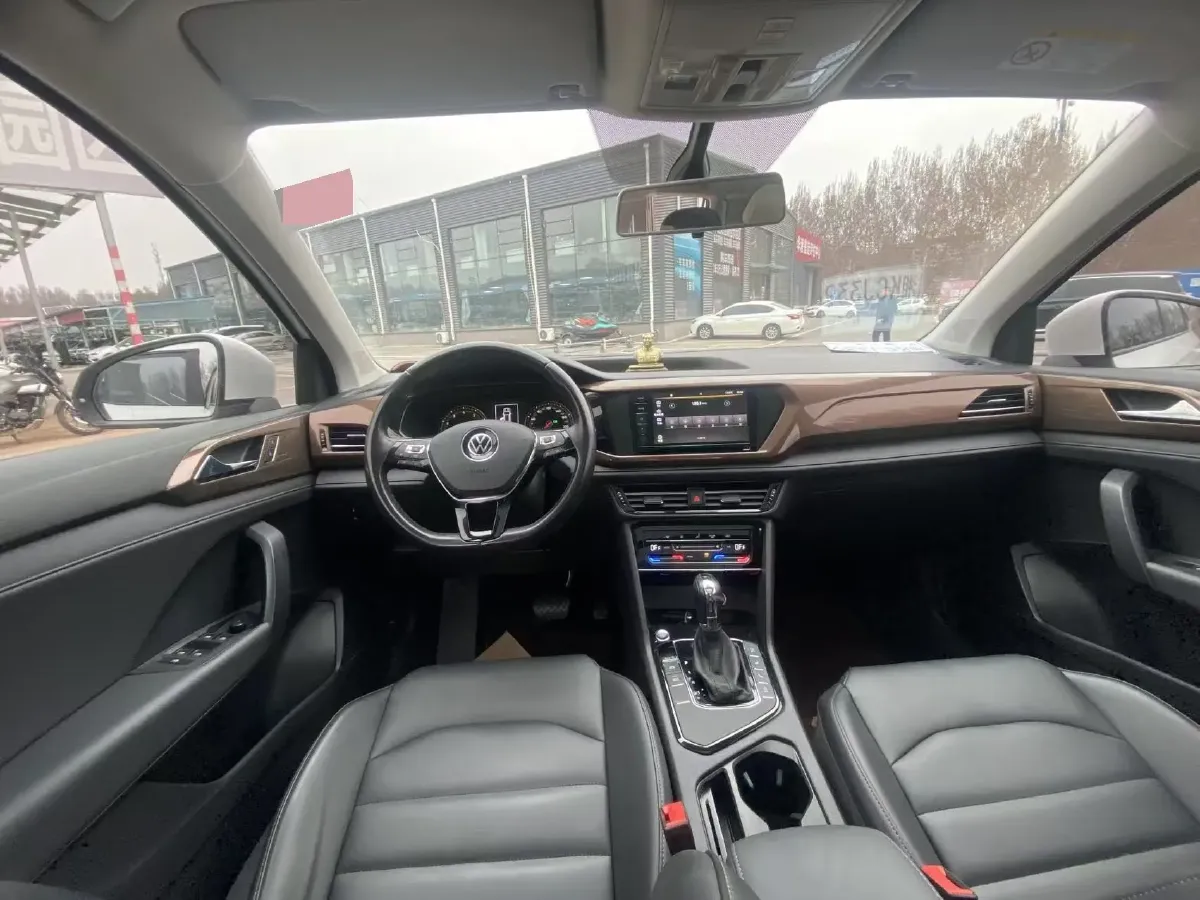 2021 Volkswagen Tharu 1.4T 150HP L4 7DCT,autocango,china used car exporter,china ev exporter,chinese used car exporter,chinese used ev exporter