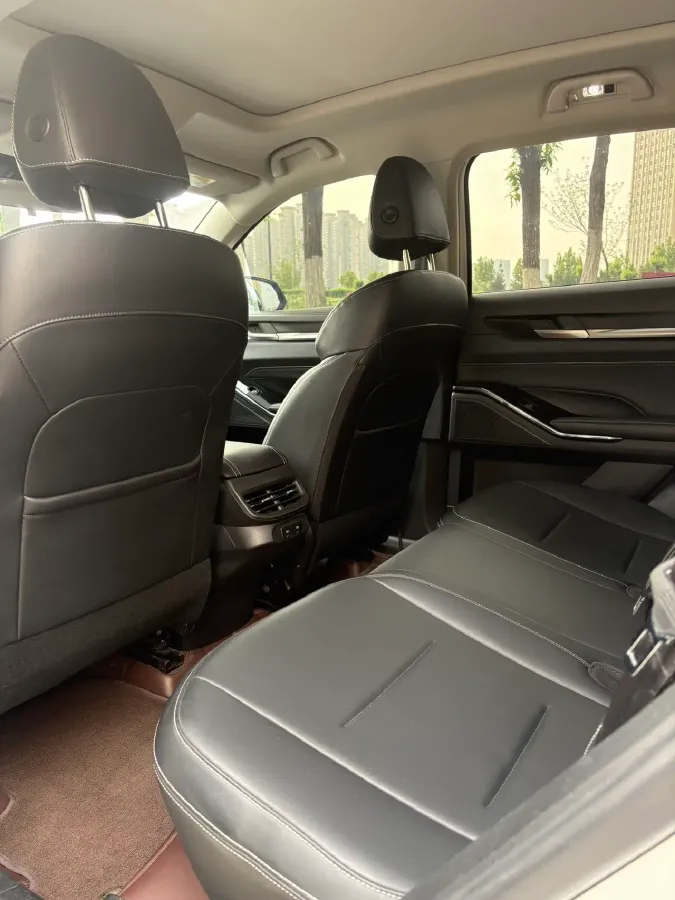 2021 Haval H6 2.0T 211HP L4 7DCT,autocango,china used car exporter,china ev exporter,chinese used car exporter,chinese used ev exporter