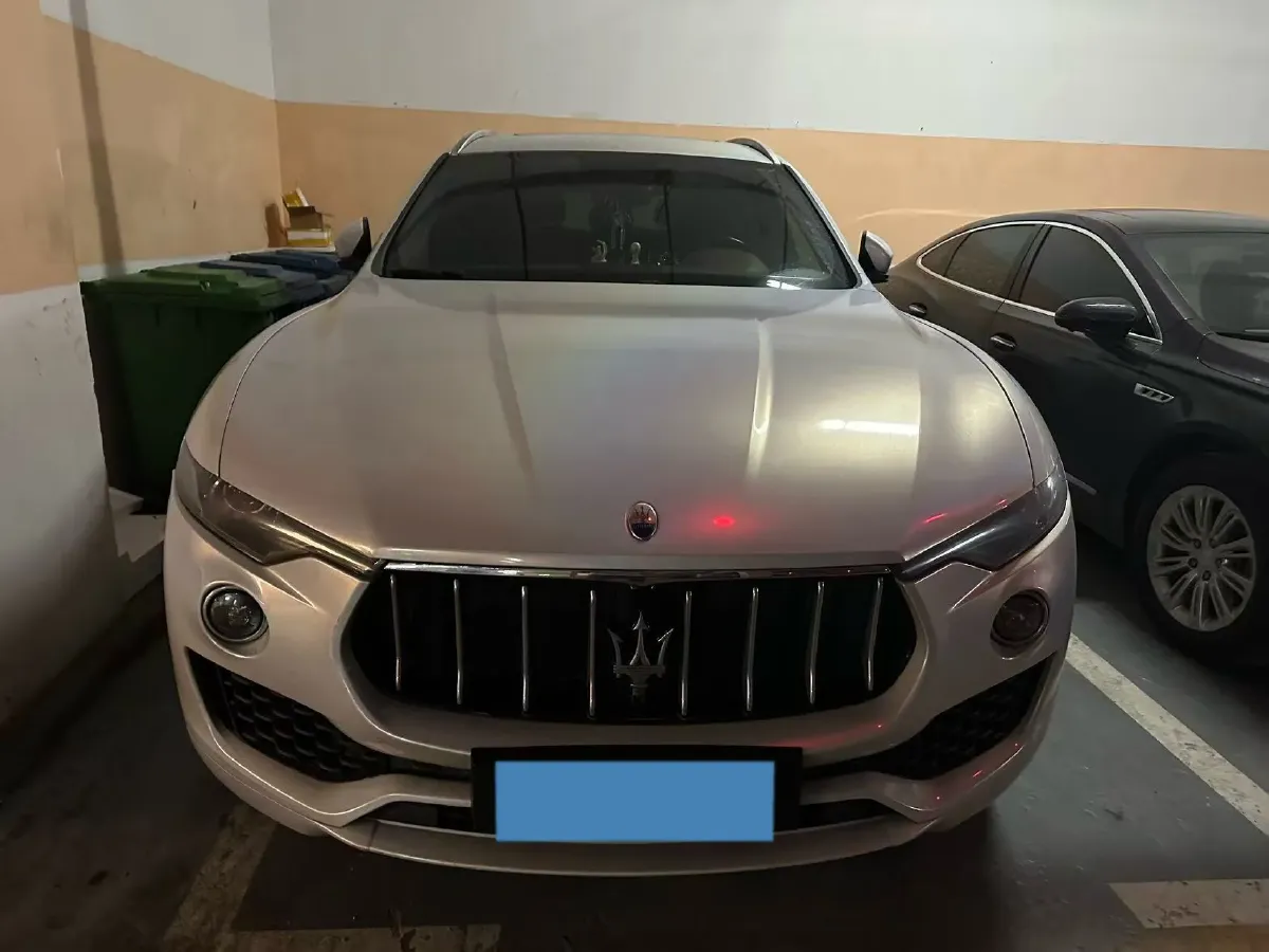 2018 Maserati Levante 3.0T 350HP V6 8AT,autocango,china used car exporter,china ev exporter,chinese used car exporter,chinese used ev exporter