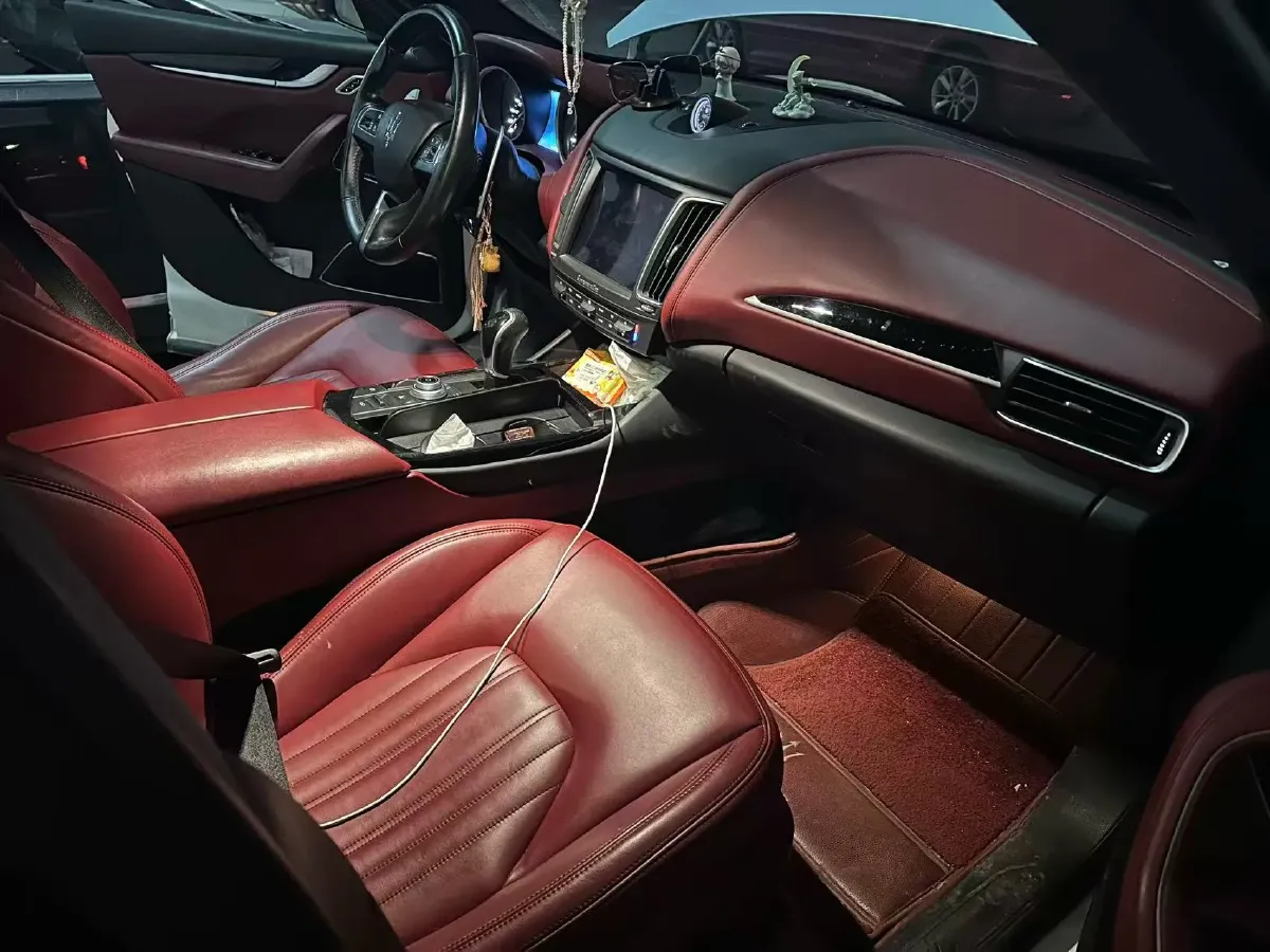 2018 Maserati Levante 3.0T 350HP V6 8AT,autocango,china used car exporter,china ev exporter,chinese used car exporter,chinese used ev exporter