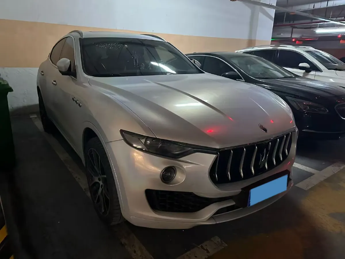 2018 Maserati Levante 3.0T 350HP V6 8AT,autocango,china used car exporter,china ev exporter,chinese used car exporter,chinese used ev exporter