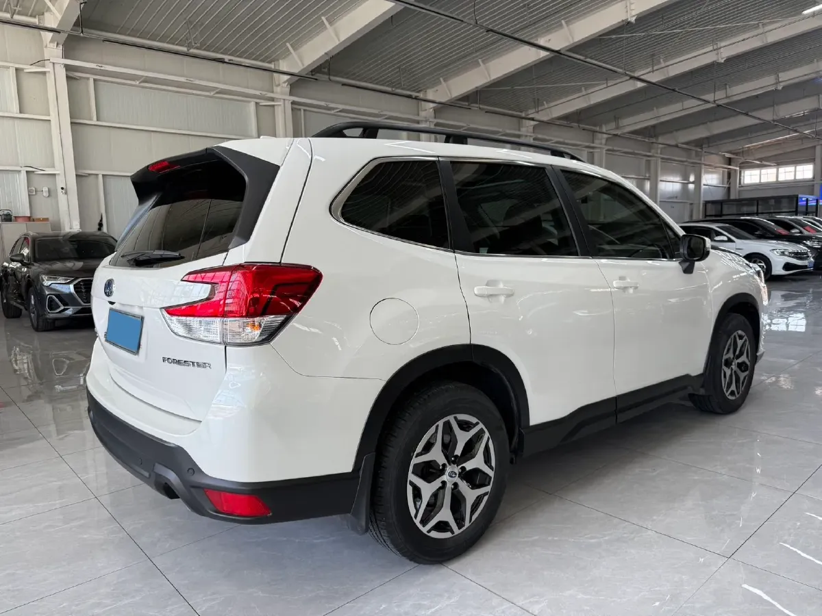 2022 Subaru Forester 2.0L 154HP H4 CVT,autocango,china used car exporter,china ev exporter,chinese used car exporter,chinese used ev exporter