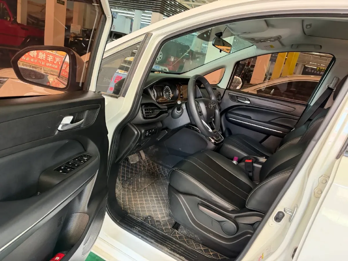 2021 GAC Trumpchi M6 1.5T 169HP L4 7DCT,autocango,china used car exporter,china ev exporter,chinese used car exporter,chinese used ev exporter