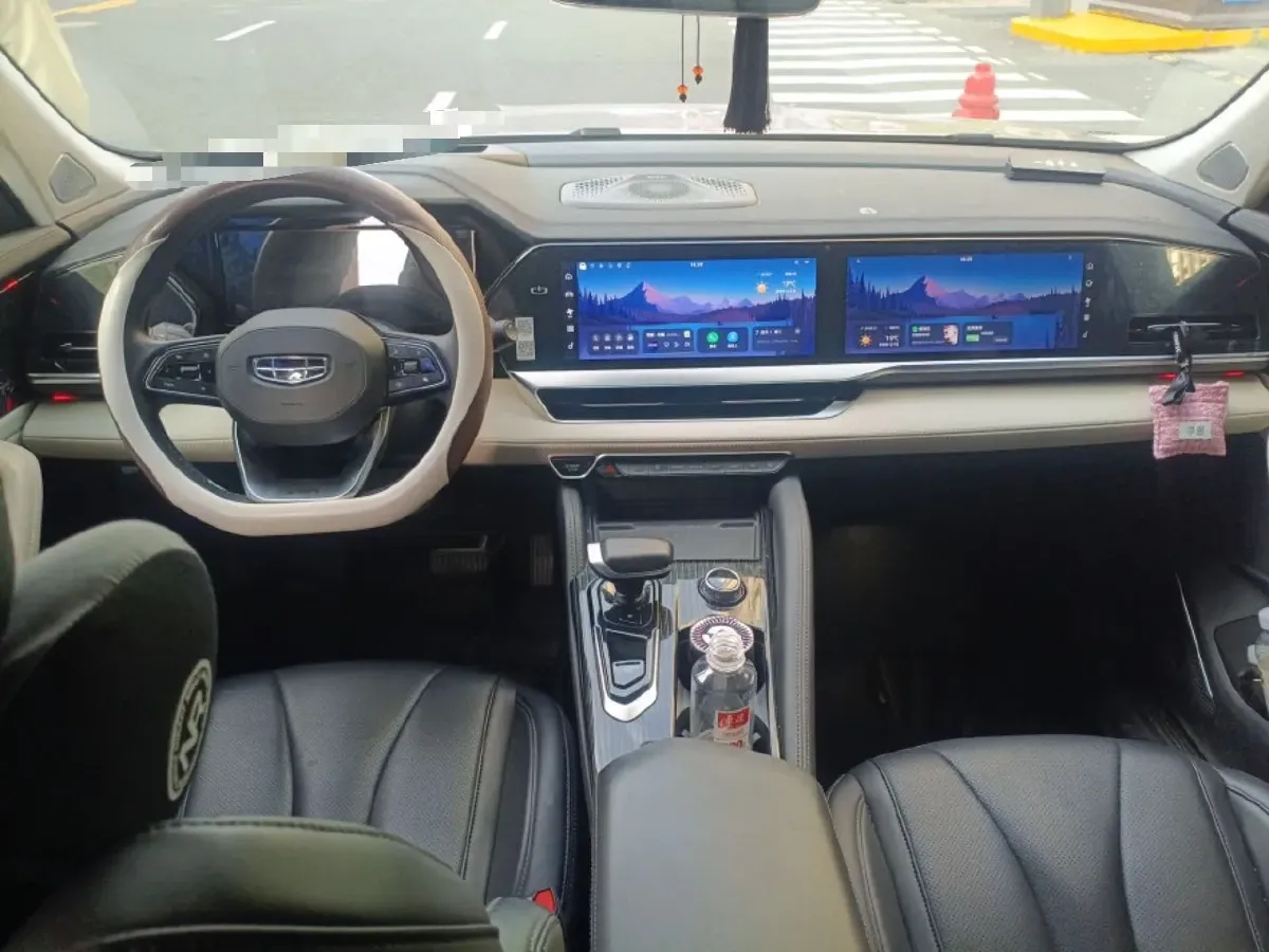 2023 Geely Monjaro 2.0T 238HP L4 8AT,autocango,china used car exporter,china ev exporter,chinese used car exporter,chinese used ev exporter