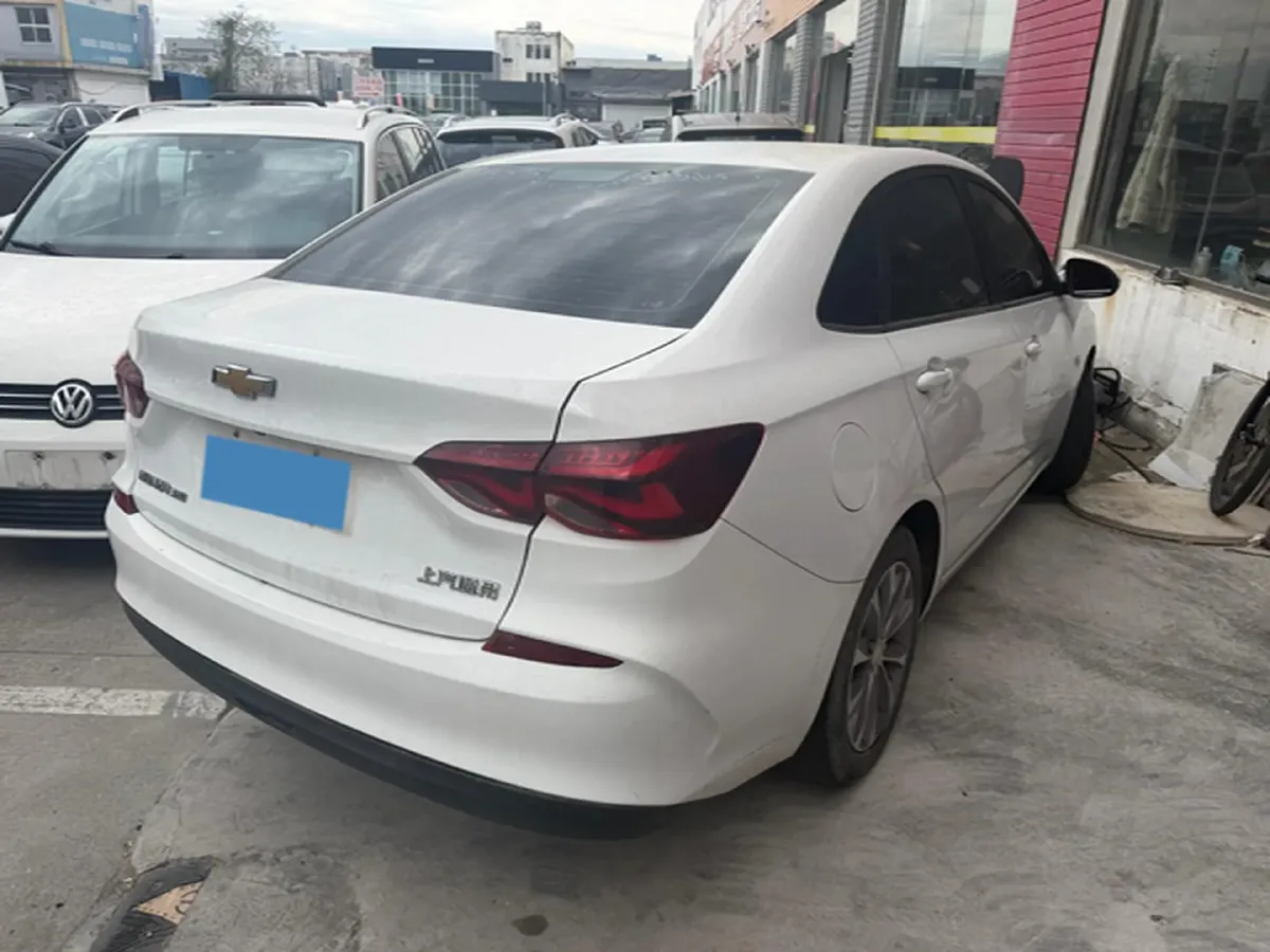 2022 Chevrolet Monza 1.5L 113HP L4 6AT,autocango,china used car exporter,china ev exporter,chinese used car exporter,chinese used ev exporter