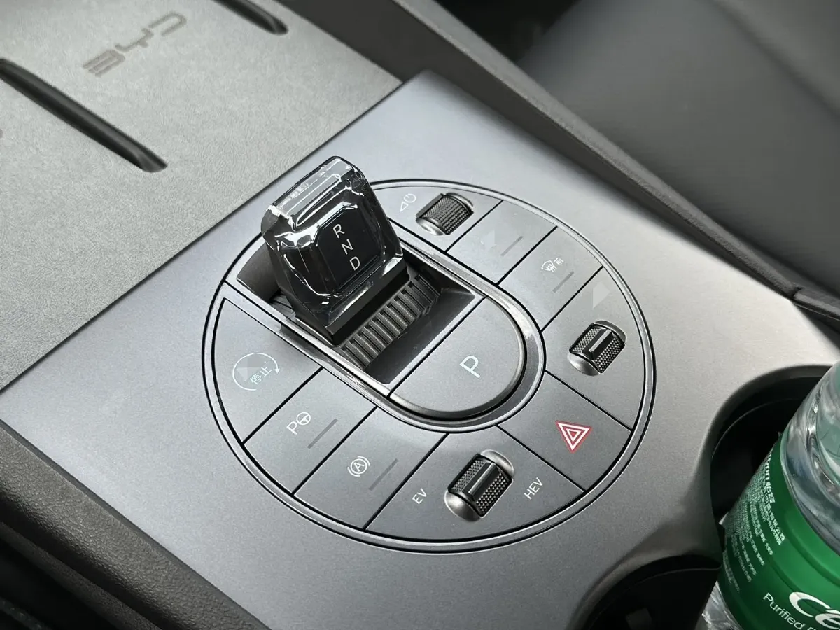 2025 BYD Seal06 1.5L 101HP L4 E-CVT PHEV 10.08KWH,autocango,china used car exporter,china ev exporter,chinese used car exporter,chinese used ev exporter