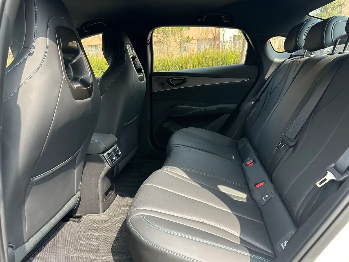 2025 BYD Seal06 1.5L 101HP L4 E-CVT PHEV 10.08KWH,autocango,china used car exporter,china ev exporter,chinese used car exporter,chinese used ev exporter