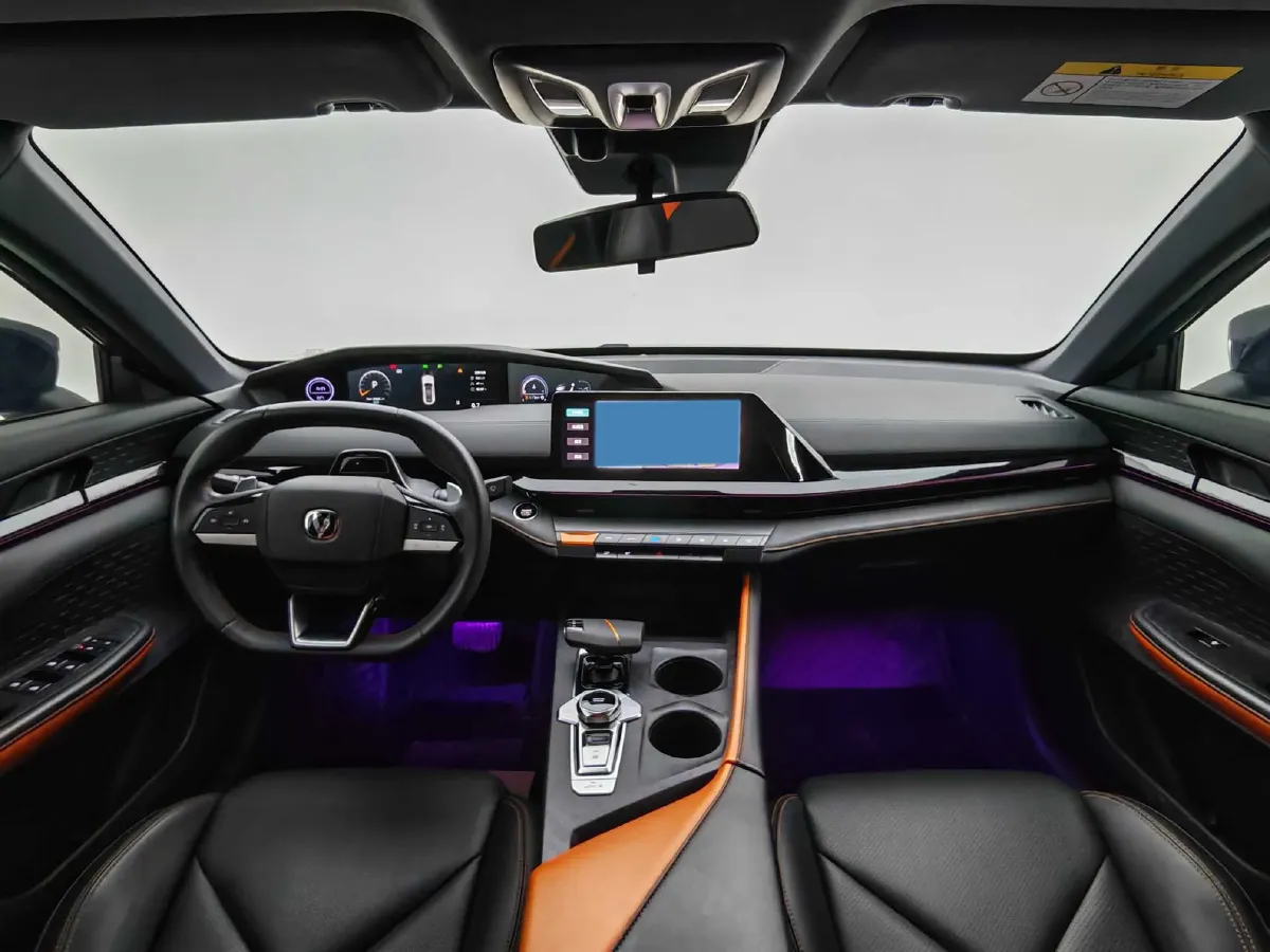 2022 ChangAn UNI-V 1.5T 188HP L4 7DCT,autocango,china used car exporter,china ev exporter,chinese used car exporter,chinese used ev exporter