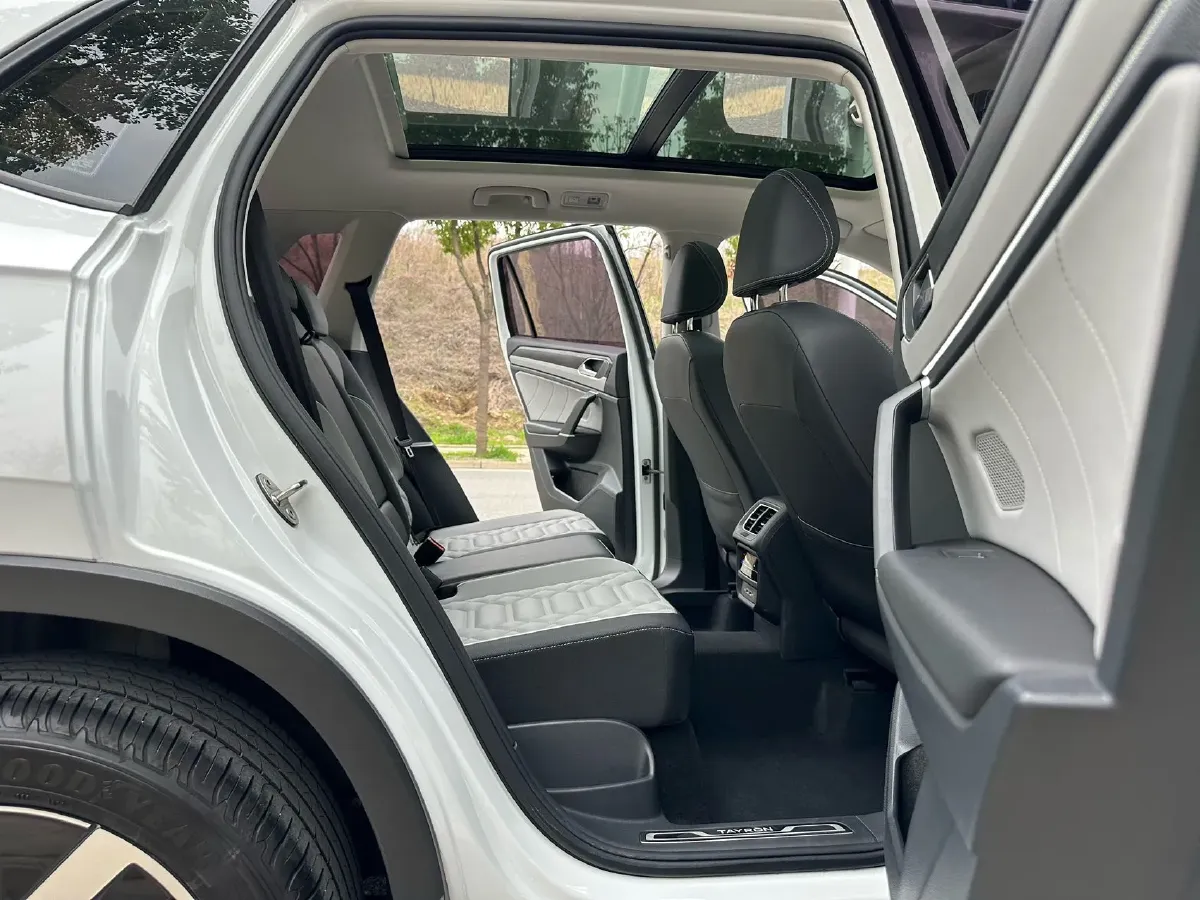 2023 Volkswagen Tayron 1.4T 150HP L4 7DCT,autocango,china used car exporter,china ev exporter,chinese used car exporter,chinese used ev exporter