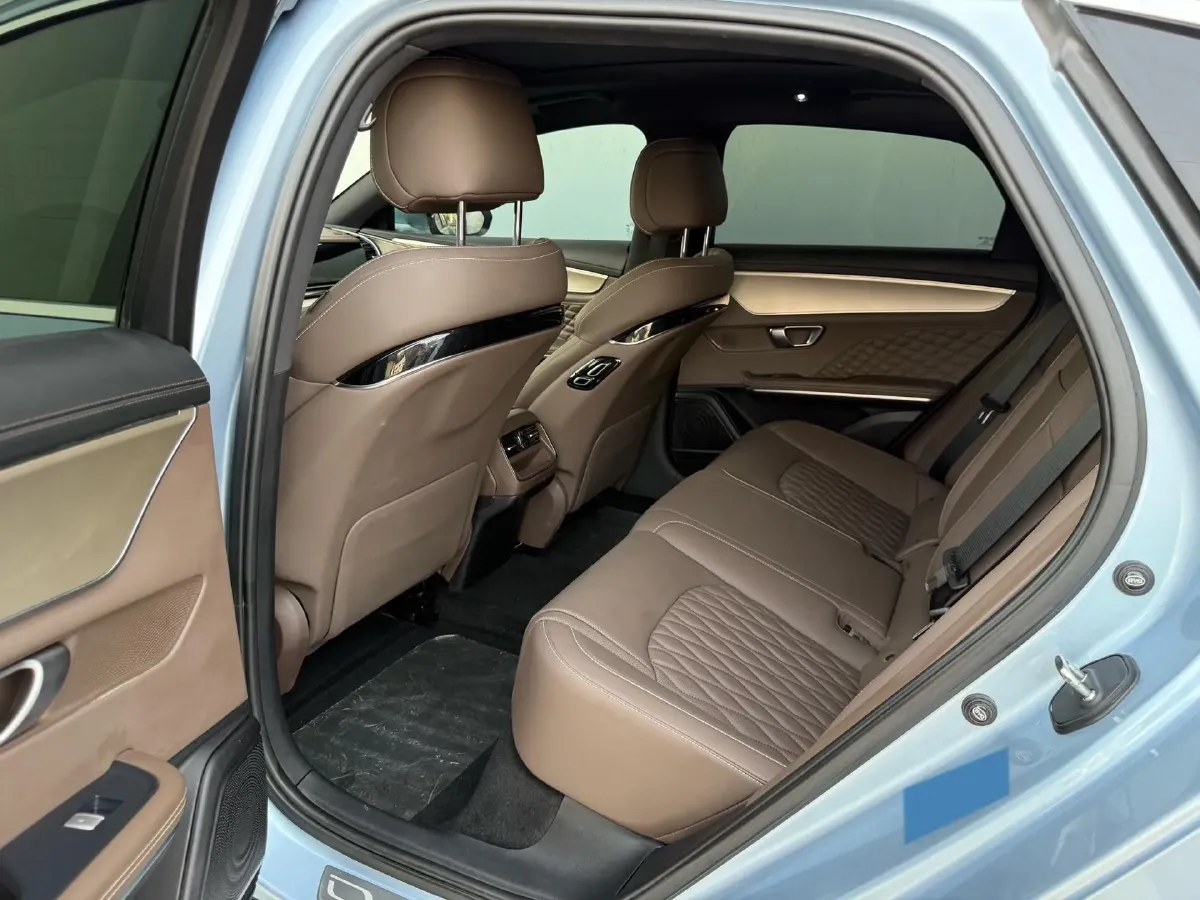 2024 BYD Han 1.5T 139HP L4 E-CVT PHEV 18.316KWH,autocango,china used car exporter,china ev exporter,chinese used car exporter,chinese used ev exporter