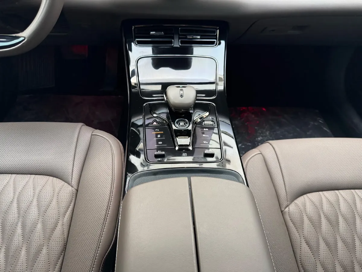 2024 BYD Han 1.5T 139HP L4 E-CVT PHEV 18.316KWH,autocango,china used car exporter,china ev exporter,chinese used car exporter,chinese used ev exporter